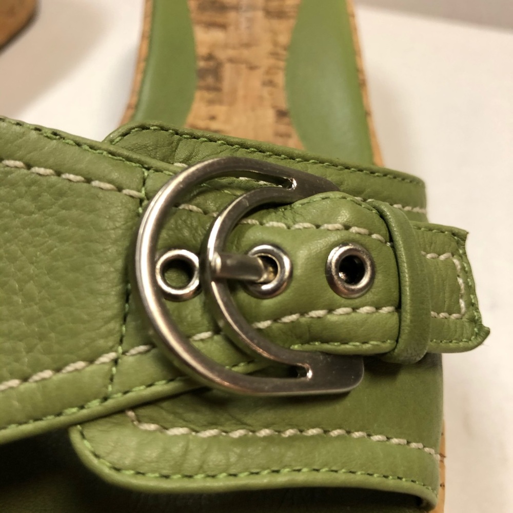 Olive Green Wedge Slide, Antonio Melani size 9 - Picture 5 of 11